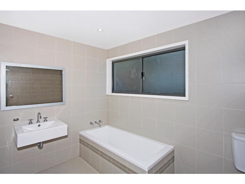 84 Sunshine Parade, Sunshine NSW 2264