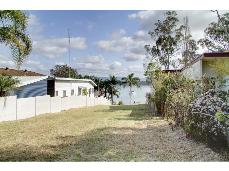 179 Grand Parade, Bonnells Bay NSW 2264