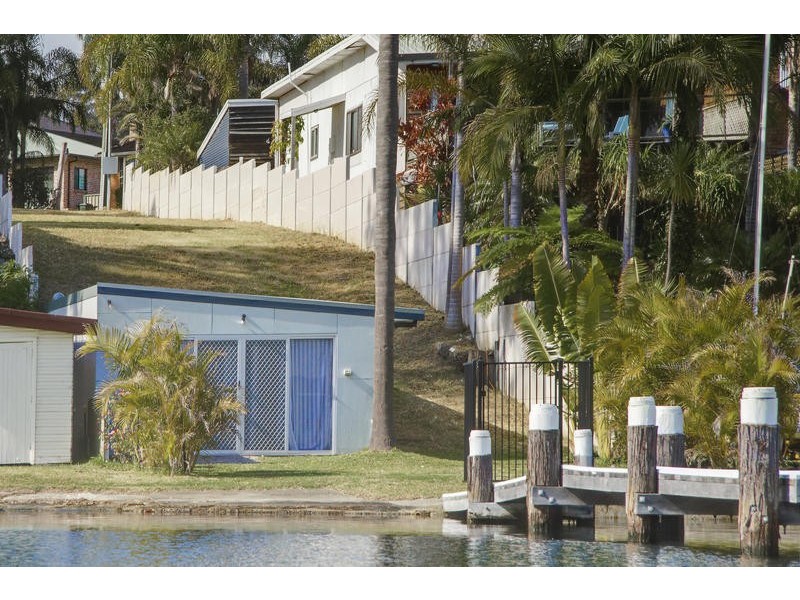 179 Grand Parade, Bonnells Bay NSW 2264