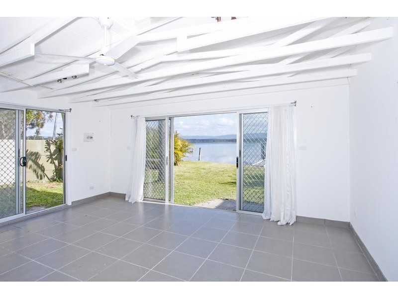 179 Grand Parade, Bonnells Bay NSW 2264