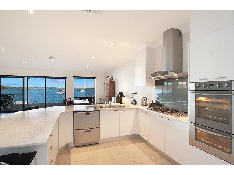 42 Pillapai Road, Brightwaters NSW 2264
