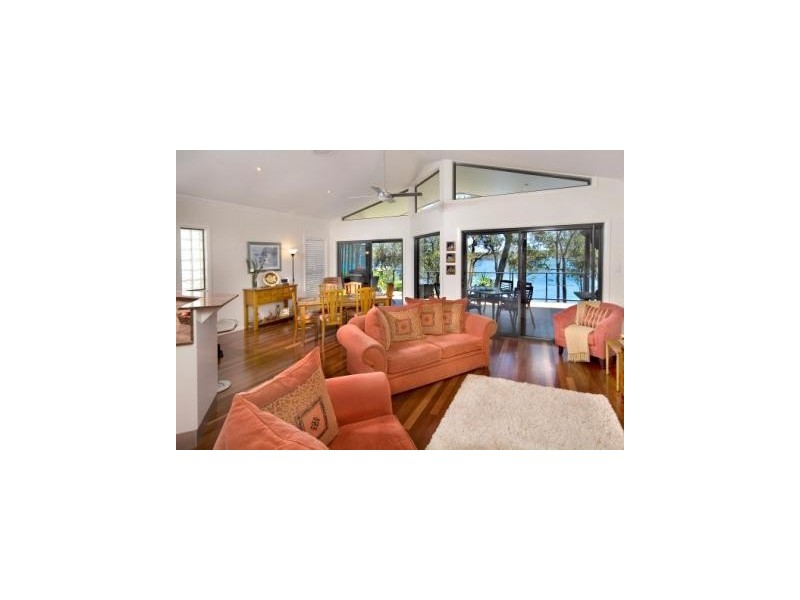 4 Bulgonia Road, Brightwaters NSW 2264