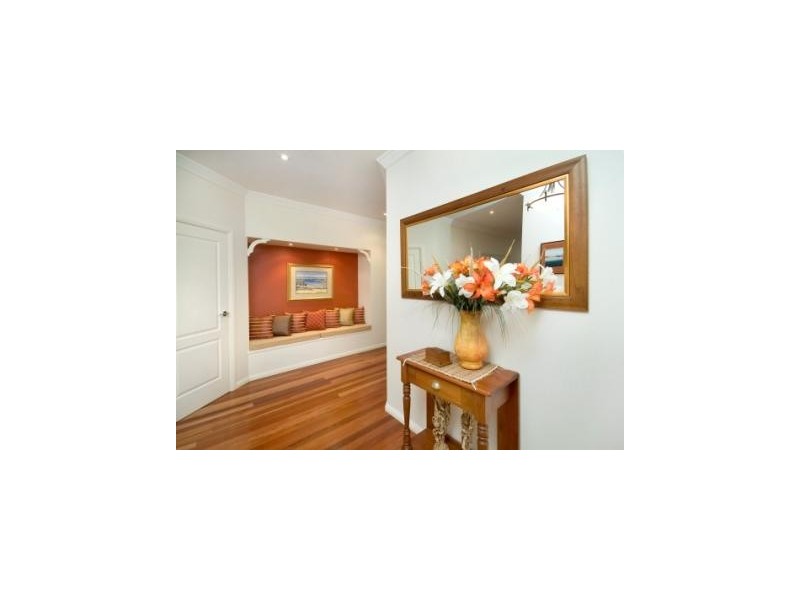 4 Bulgonia Road, Brightwaters NSW 2264