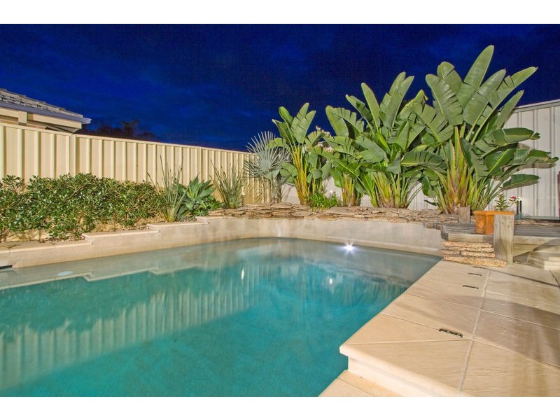 124 Waikiki Road, Bonnells Bay NSW 2264