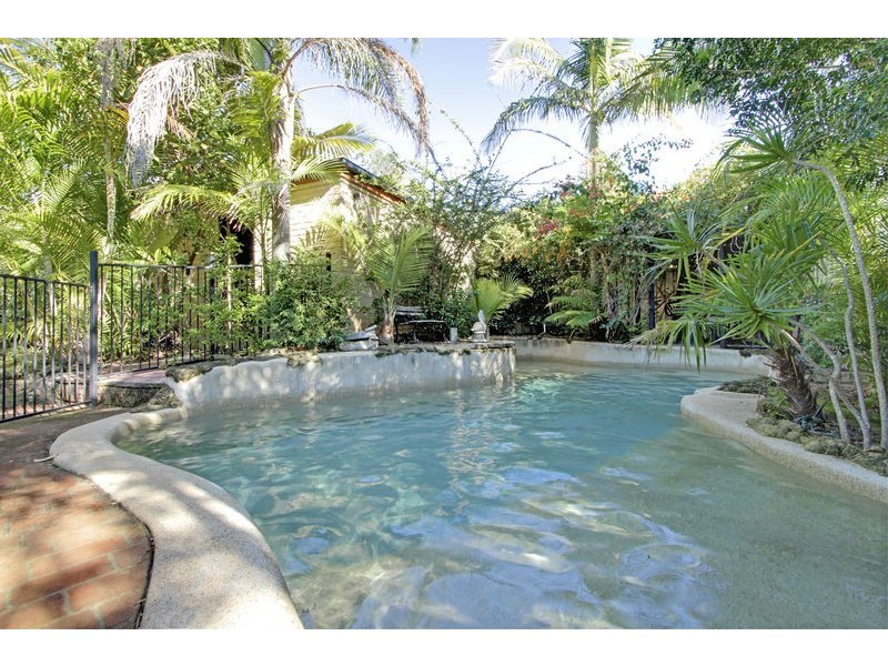 72 Dandaraga Road, Brightwaters NSW 2264