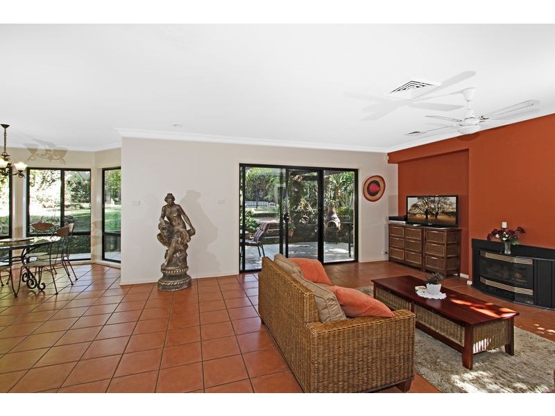 72 Dandaraga Road, Brightwaters NSW 2264