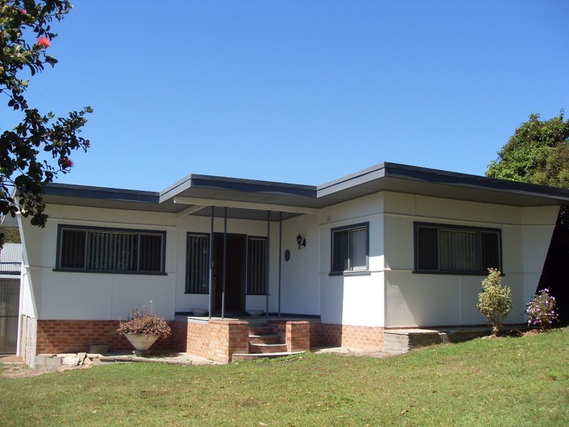 110 Macquarie Street, Morisset NSW 2264
