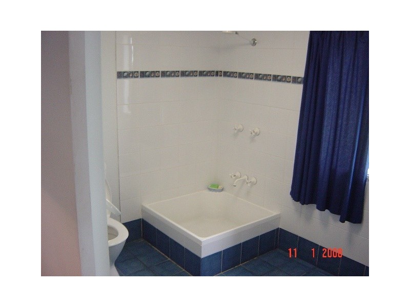 209 Grand Parade, Bonnells Bay NSW 2264