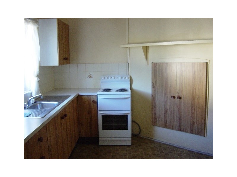 124 Macquarie St, Morisset NSW 2264