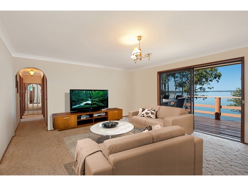 24 Buttaba Road, Brightwaters NSW 2264