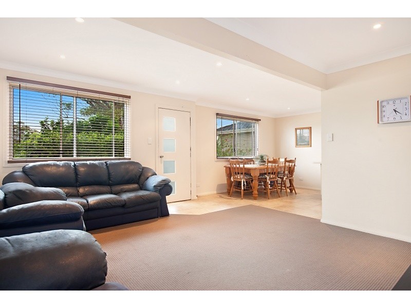 68 Dandaraga Road, Brightwaters NSW 2264