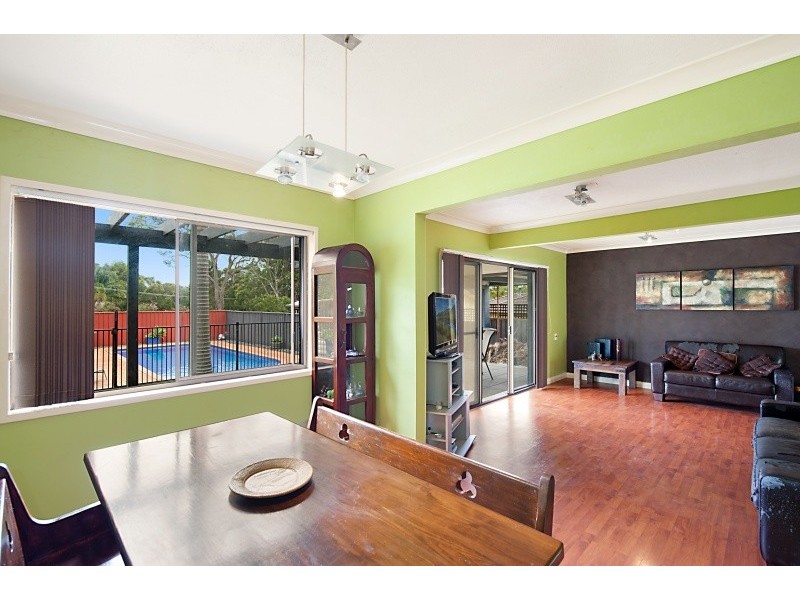 19  Churchill Crescent, Windermere Park NSW 2264