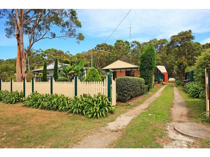 30 Frederick Street, Windermere Park NSW 2264