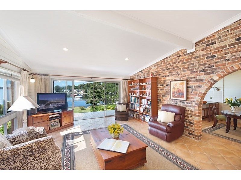 103 Sunshine Parade, Sunshine NSW 2264