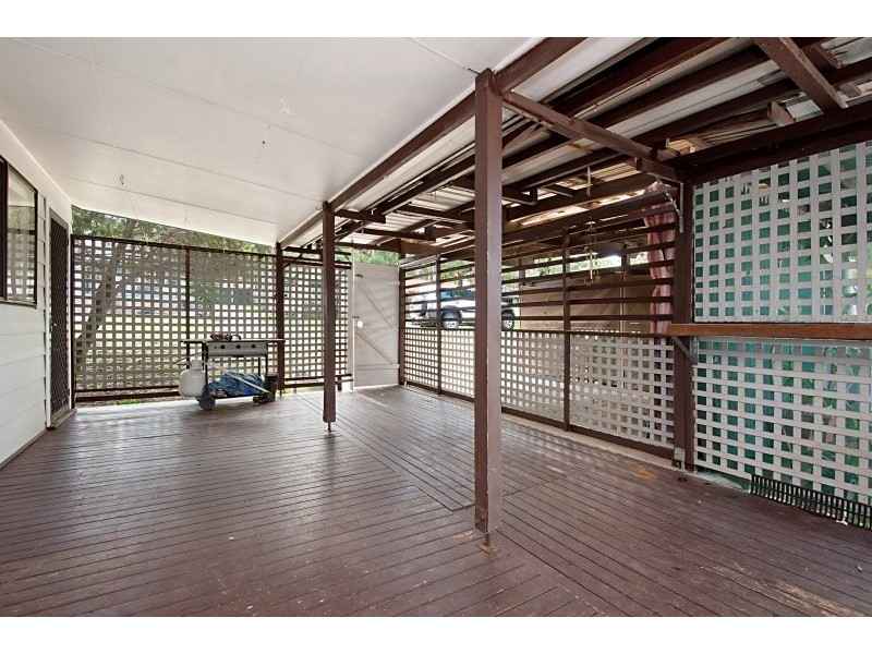1 Churchill Crescent, Windermere Park NSW 2264