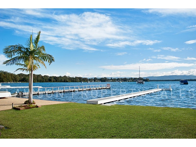 123 Grand Parade, Bonnells Bay NSW 2264