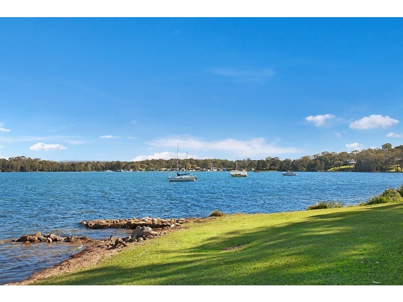 5 Lake View Avenue, Brightwaters NSW 2264