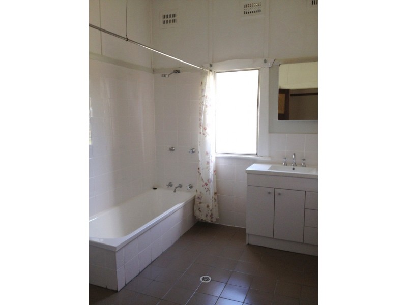 703 Freemans Drive, Cooranbong NSW 2265