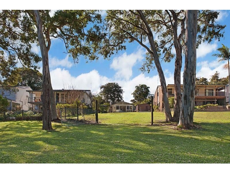 5 LAKEVIEW AVENUE, Brightwaters NSW 2264