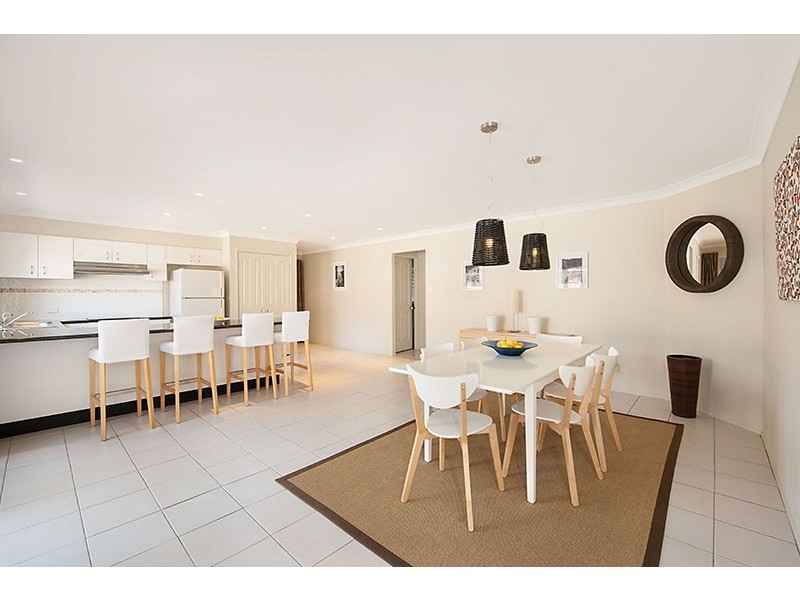 17 Victoria Street, Windermere Park NSW 2264