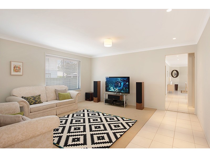 17 Victoria Street, Windermere Park NSW 2264