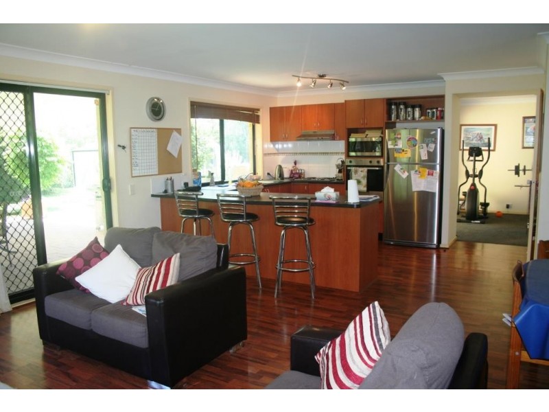 6 Silver Cup Close, Cooranbong NSW 2265
