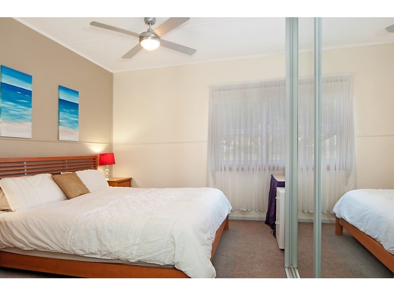 165 Grand Parade, Bonnells Bay NSW 2264