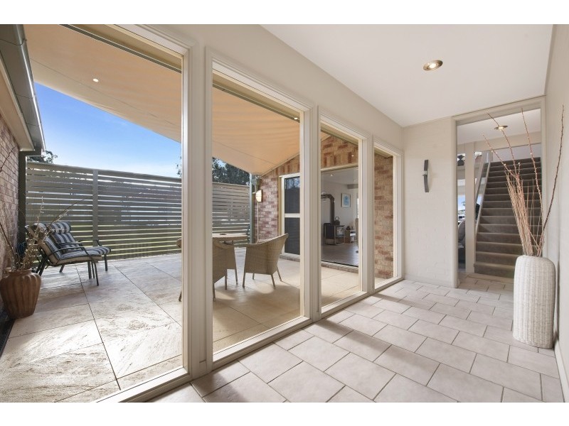 19 Waterside Avenue, Sunshine NSW 2264