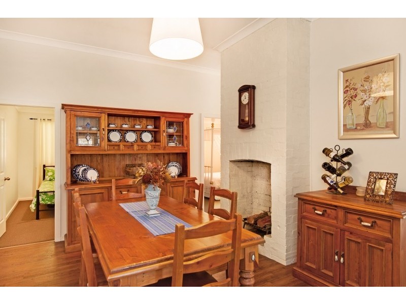 60 Macquarie Street, Morisset NSW 2264