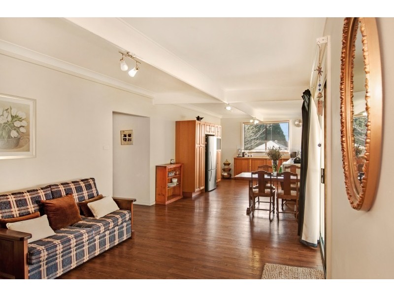 60 Macquarie Street, Morisset NSW 2264