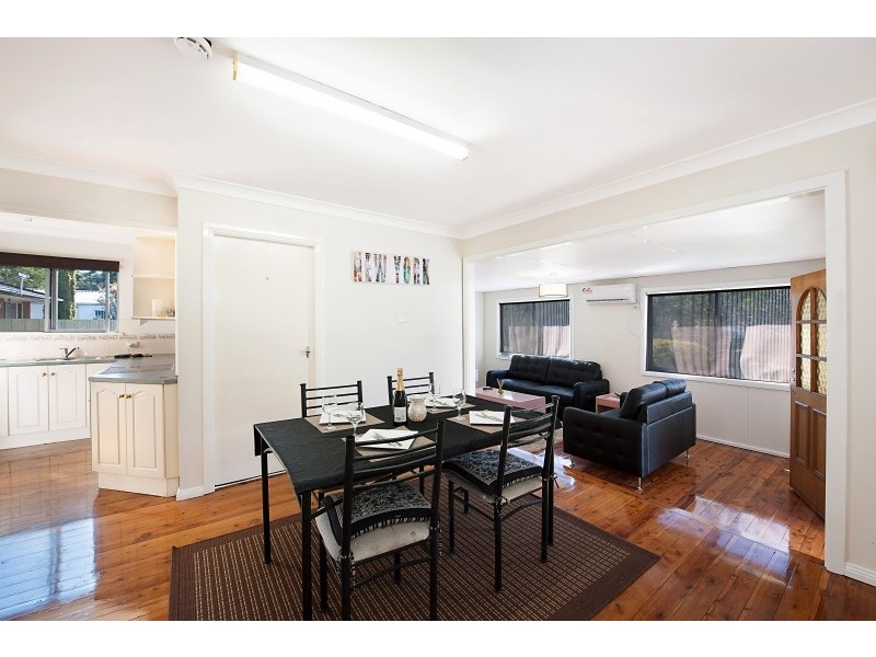 24 Frederick Street, Windermere Park NSW 2264