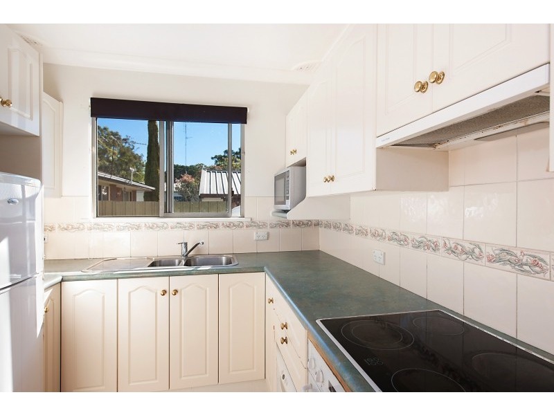 24 Frederick Street, Windermere Park NSW 2264