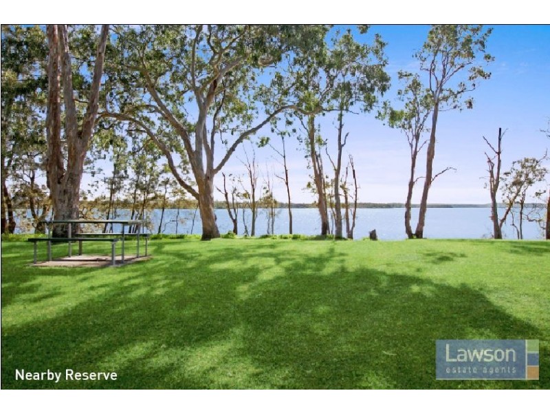 14 Grand Parade, Bonnells Bay NSW 2264