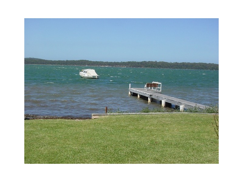 37 Waterside Avenue, Sunshine NSW 2264