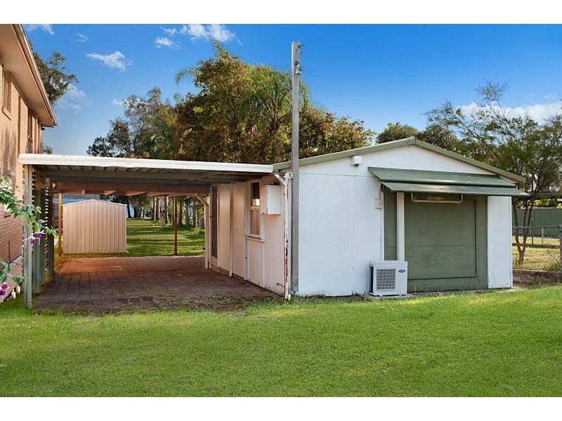 111 Grand Parade, Bonnells Bay NSW 2264