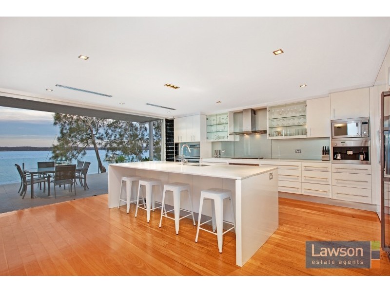 9 Beach Road, Balcolyn NSW 2264