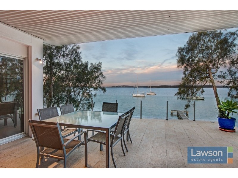 9 Beach Road, Balcolyn NSW 2264