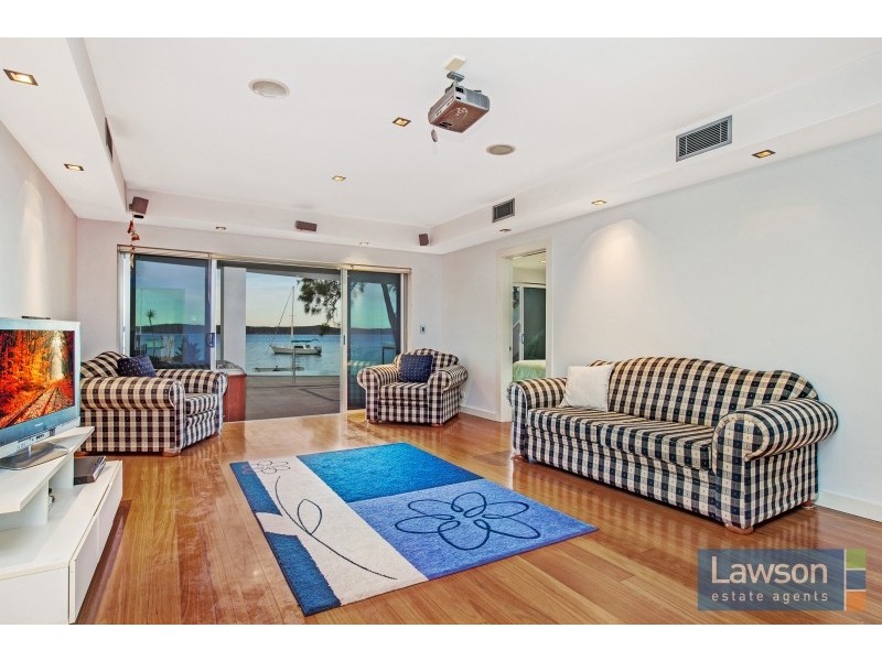 9 Beach Road, Balcolyn NSW 2264