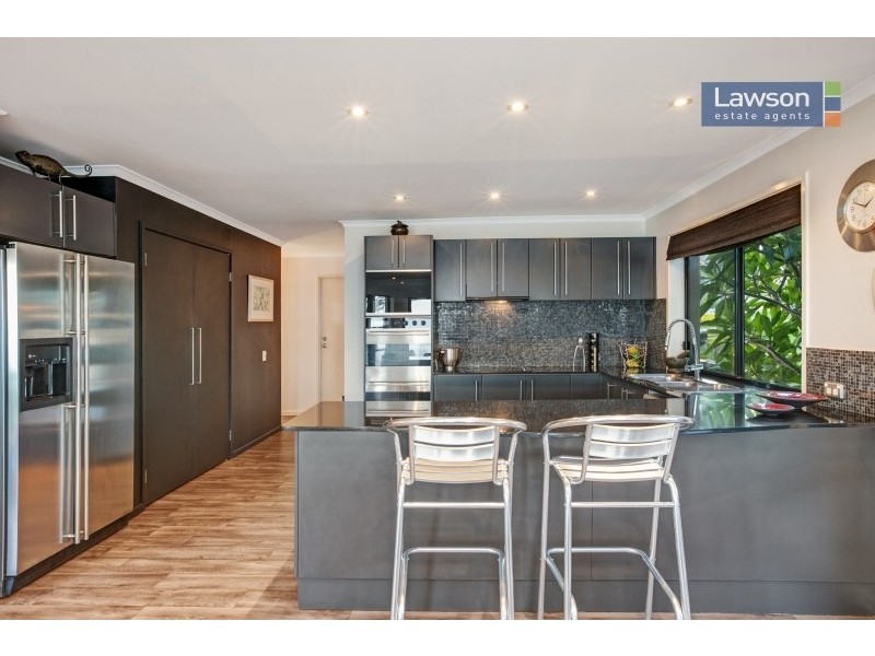 211 Grand Parade, Bonnells Bay NSW 2264