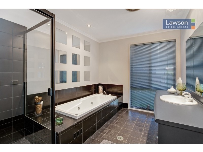 211 Grand Parade, Bonnells Bay NSW 2264