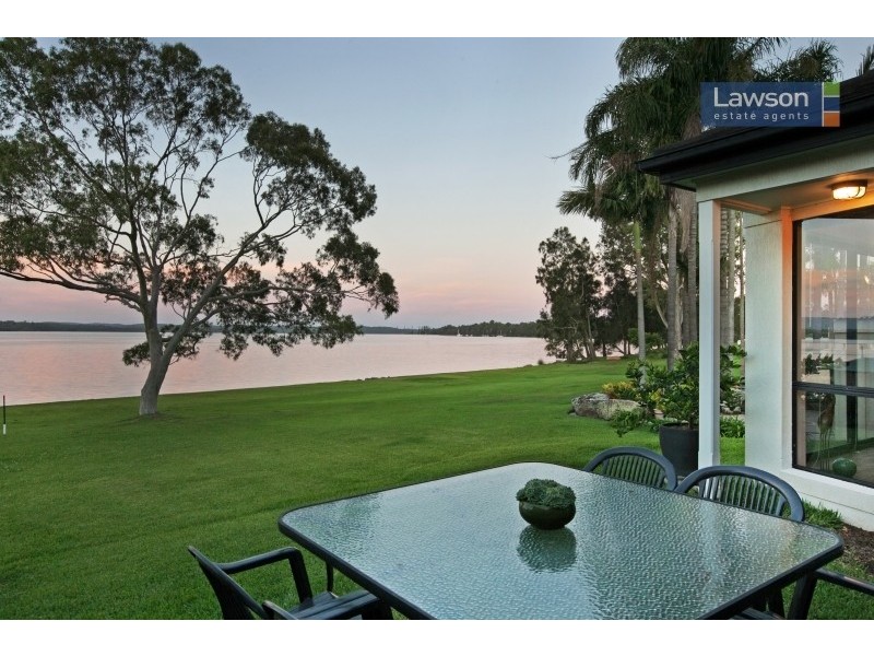 211 Grand Parade, Bonnells Bay NSW 2264