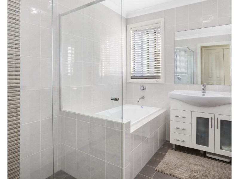 61 Regent Street, Bonnells Bay NSW 2264