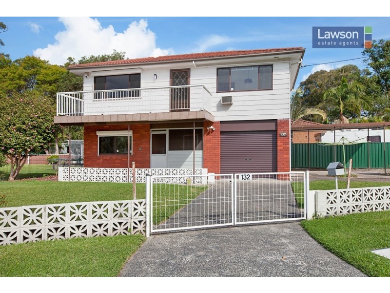 132 Grand Parade, Bonnells Bay NSW 2264