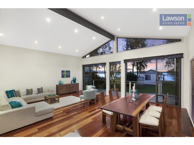 103 Grand Parade, Bonnells Bay NSW 2264