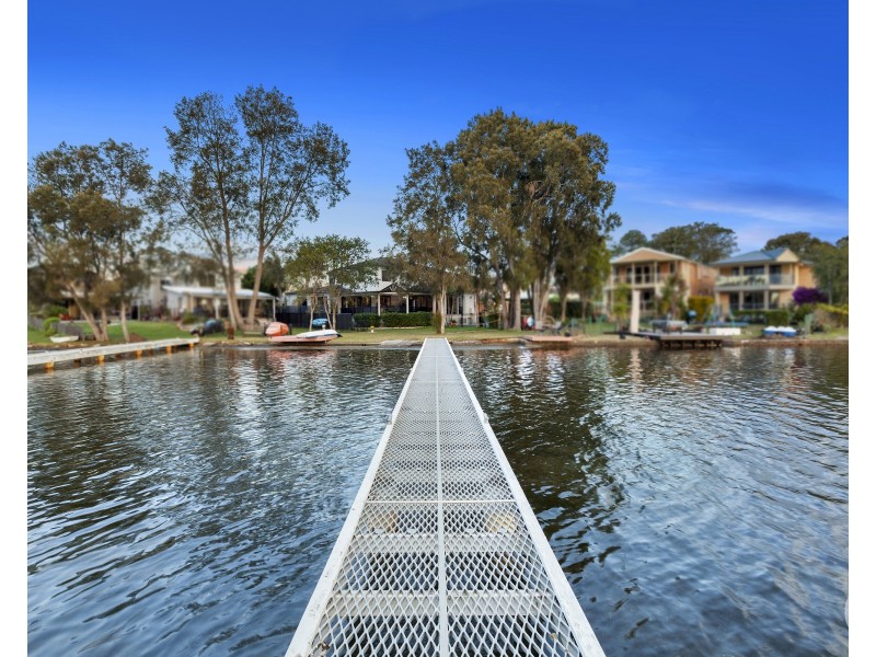 13 Victoria Street, Bonnells Bay NSW 2264