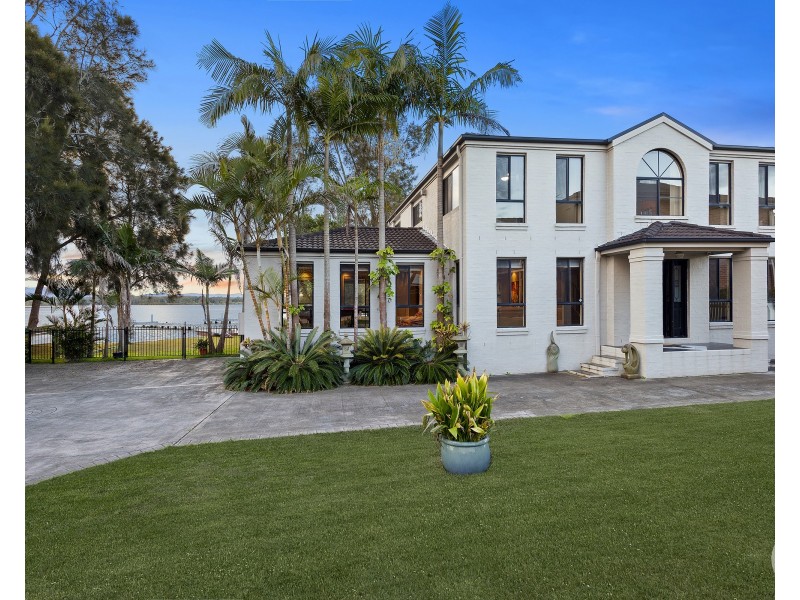 13 Victoria Street, Bonnells Bay NSW 2264