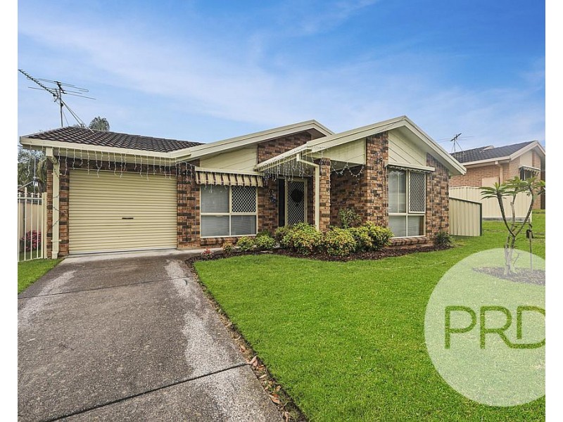 8 Everitt Place, Watanobbi NSW 2259