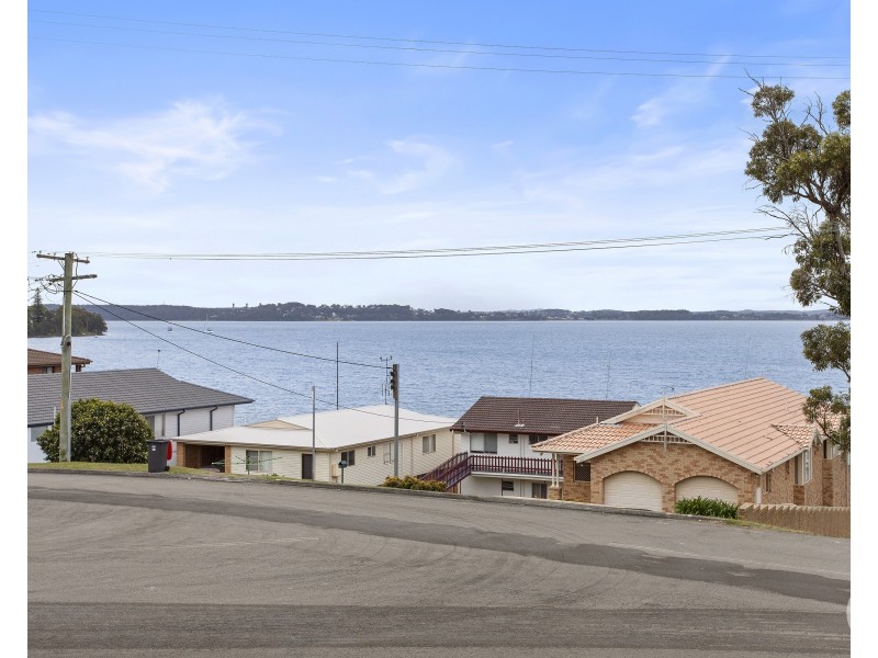 2 Cessnock Road, Sunshine NSW 2264