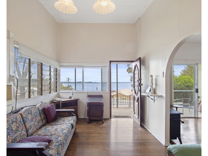 2 Cessnock Road, Sunshine NSW 2264