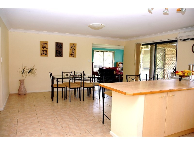 3 Harold McDonald Pl, Samford QLD 4520